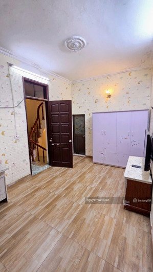 tôi bán nhà triều khúc thanh xuân, gần phố, 5 tầng dân xây chắc chắn, hơn 5 tỷ