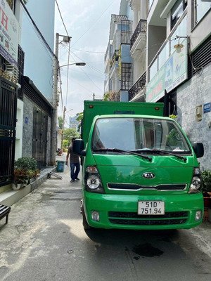 5,6 tỷ nhà trệt 2 lầu hẻm 4.5m 808 quốc lộ 13 hiệp binh phước 5.4x10m=54m, d140m - 3 phòng ngủ,