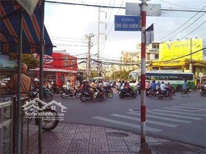 bán nhà 2 tầng, quận 11, gần vòng xoay đầm sen, 36m2, hẻm ôtô, hơn 5.x tỷ