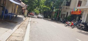 bán nhà mặt phố sơn tây, quận ba đình. 2 mặt tiền, 1 mặt ngõ oto tránh. diện tích: 83m2. giá:58 tỷ