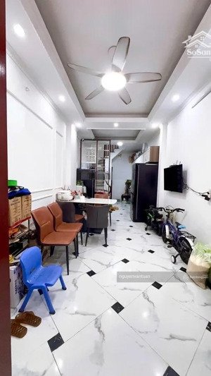 khương hạ - trung tâm thanh xuân,ô tô đỗ cổng , nhà đẹp 6 tầng ở ngay