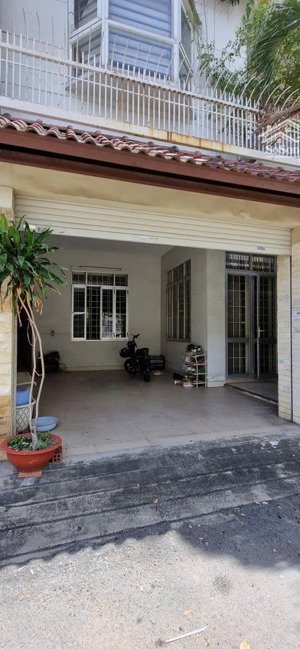 mặt bằng cho thuê nguyễn cửu vân