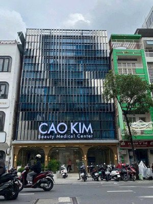 bán tòa building ngay mặt tiền kỳ đồng - dt: 12.5x30m - hầm +7 tầng - hđt: 350 tr/tháng - giá: 72tỷ