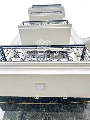 siêu phẩm hoàng quốc việt 65m -6 tầng thang máy phân lô cán bộ ô tô 7 chỗ vào nhà 2 mặt ngõ