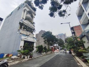 bán nhà kdc conic - 4 tầng 8 phòng master - shr hoàn công đủ - 7x20m { dt sàn: 331m2} - chỉ 13.8 tỷ