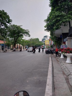 gđ cần bán nhà 2t phố kim mã cạnh lăng bác 7.7ty