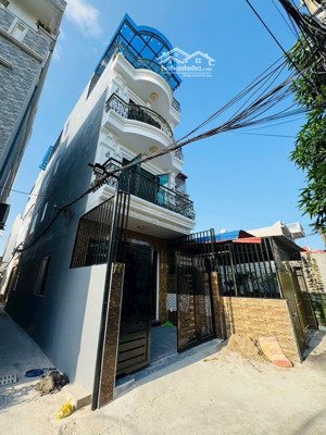 nhà 4 tầng 57 m sân cổng giá 4ty55 đông hải 1 hải an