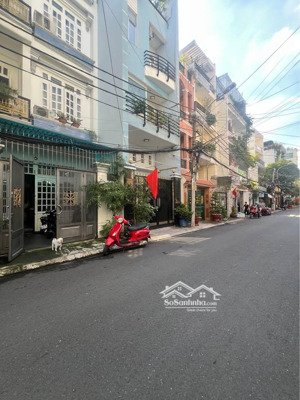 bán nhà mặt tiền kinh doanh 4,5 x 17m, đường số tân quy, quận 7, 4 tầng, nhà đẹp, ở ngay, rẻ nhất