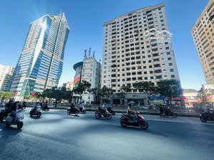 bán gấp lô đất phân lô, ô tô hiếm khu lê văn lương, cầu giấy. dt180m, mt6.6m giá chào 41.5 tỷ.