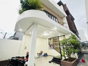 biệt thự góc 2 mặt tiền ngay võ văn ngân, linh chiểu -130m2 ngang 6 - nội thất cao cấp đường nhựa 6