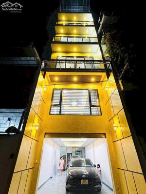 Bán nhà Phố Trạm,Long Biên 7 tầng,60m,mt4m oto tránh hơn 19 tỷ
