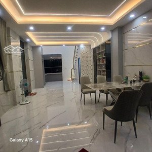 8 tỷ 660 thương lượng, nhà mới 5 tầng, đường ôtô thông, diện tích : ngan 4,6 mét - dài 12.