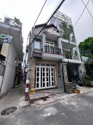 bán nhà mt 8m thông khuông việt - âu cơ, dt: 4 x16. nhà 2 tầng (3pn, 2wc). đông nam. gía: 7.6 tỷ tl