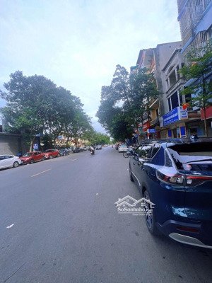 vip mặt phố trần quốc hoàn trung tâm cầu giấy -60m -6 tầng, mặt tiền 4m- vỉa hè đá bóng -kd đỉnh