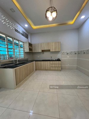 cho thuê nhà mặt tiền thạnh lộc siêu rộng