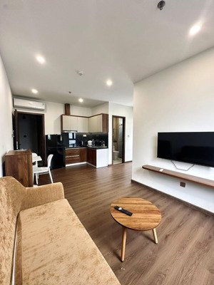 căn hộ 1pn ban công 40m2 full nội thất cao cấp - máy giặt riêng - thang máy - ngay chợ bà chiểu
