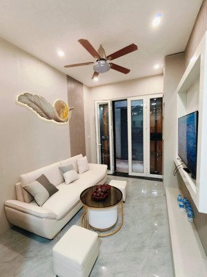 thật 100% chính chủ bán căn mặt ngõ văn chương gần phố vài bước ra văn miếu dt 40m2