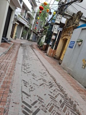 hiếm! nhà lô góc 42m2, 6 tầng, ô tô vào nhà, đông ngạc