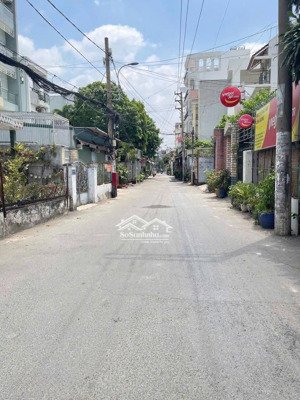 lô góc 3 mặt tiền phạm văn chiêu gò vấp- hẻm xe tải thông - kinh doanh tốt - diện tích 4.6 x 17