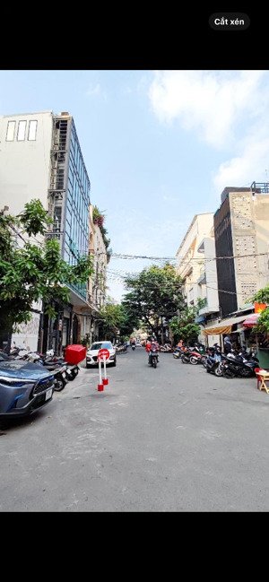 nhà 2 tẩng,gân nguyễn gia trí (d2 ),bình thạnh,đường nhựa 8m,50m2,chủ giảm mạnh 0,5 tỷ giá 9tỷ.