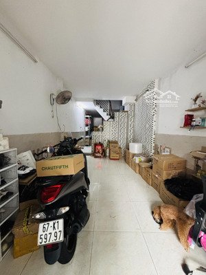 nhà 2 tầng lê thúc hoạch hẻm 8m xe tải tránh nhau 51m2 giá chỉ 5,3 tỷ sổ hoàn công đủ