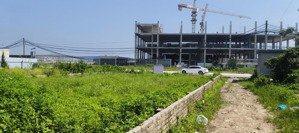 cần bán lô đất thổ cư. trung tâm khu cn thuận thành 3. đường nhựa 20m. kinh doanh đắc địa