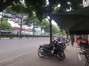 cho thuê văn phòng đẹp mặt phố trần vỹ.