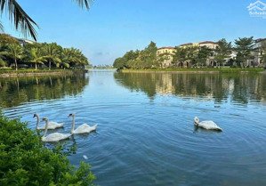 cho thuê nhanh căn biệt thự tại vinhomes thăng long -nhà đẹp - giá tốt 