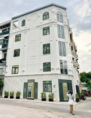 siêu phẩm lô góc không lộ giới kế khu tên lửa 5 tầng ngang 4.5m, hơn 8tỷ