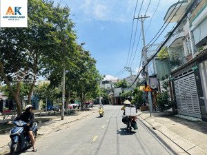 bán nhà đường oto thông kế công viên khu dân cư đường số 7 p. linh trung cách hoàng diệu 2 chỉ 200m