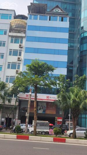Bán tòa nhà 8 tầng hai mặt thoáng mặt phố Nguyễn Hoàng. DT 80m2, mặt tiền 4,3m. Giá 42 tỷ