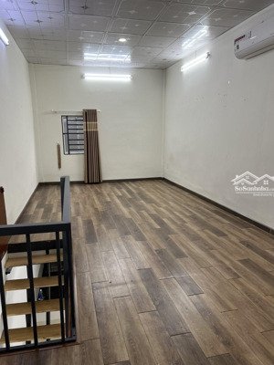 cho thuê nhà nhỏ đường phó đức chính, trung tâm q1, nhà sẵn vào ở ngay