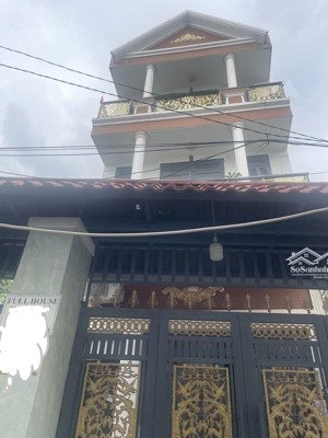 căn hộ dịch vụ 3tầng 145m2 (5,3x25) đường ôtô tam bình thủ đức; 12 phòng cho thuê 36 triệu/th; 8 tỷ