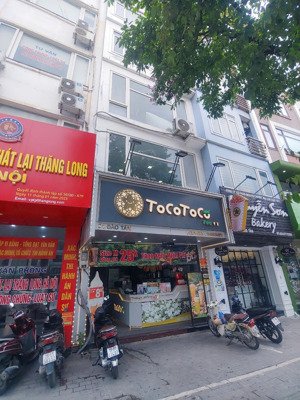 cho thuê nhà mặt phố huỳnh thúc kháng, dt 70m2x4 tầng, mặt tiền 5.5m, vị trí sầm uất dễ kinh doanh