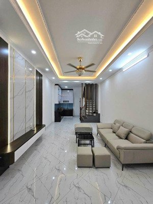 bán nhà 42m2 - 5 tầng phúc đồng - long biên mới đẹp