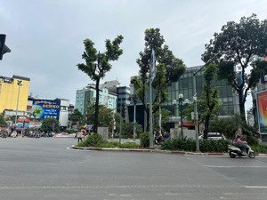 mặt phố giảng võ, ba đình, vỉa hè rộng, kinh doanh đỉnh cao dt 79m c4 mt 5.5m gia 66.6 tỷ