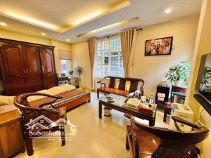 nhỉnh 15 tỷ- phân lô 72m2 x 4 tầng- đường rộng 6m- ô tô tránh vào nhà- tô hiệu