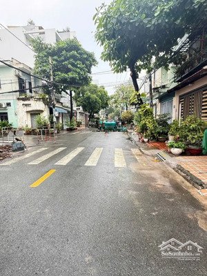 siêu hiếm, hẻm 8m xe tải tránh, nhà 4 tấm kiên cố, sổ vuông vức , giá chỉ nhỉnh 7 tỷ