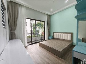 cho thuê nhà tập thể mai động - tầng 1 - 45m2, 2pn, khách, bếp, để xe, gần trường, chợ, 4.2 tr/th