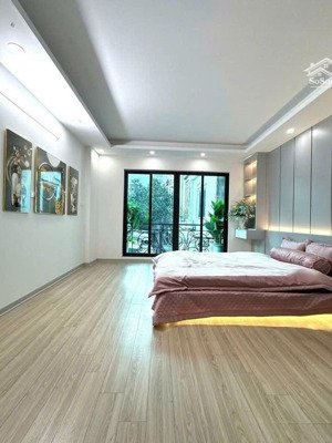 nhà phố hoa lư, trung tâm quận hai bà trưng, thang máy, ngõ rộng, dt 40m2, mt 4.5m, giá 14.2 tỷ