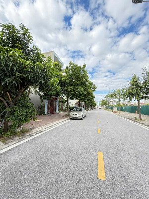 bán lô đất lk42 tân phú hưng, p. thạch khôi - tphd, giá 3,45 tỷ, 67,5m2, đường 18.5m lh: 