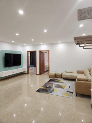 gia đình cần bán gấp căn hộ 3pn 120m tòa bộ kế hoạch và đầu tư đường quan hoa, cầu giấy