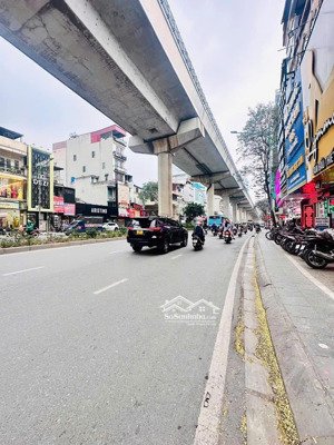 mặt phố cầu giấy 20m2 5 tầng - vỉa hè rộng - ô tô - kinh doanh - cho thuê sầm uất - 7.x tỷ có tl