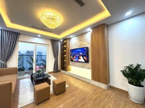 tôi cần bán căn góc tòa 17t11 trung hoà nhân chính, 60m2, 2 ngủ 2 vệ sinh, tầng trung, nội thất đẹp