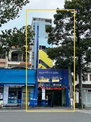 cho thuê tòa nhà 600m2 sàn trung tâm thủ dầu một