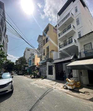 trung tâm tam phú, thủ đức 94m ngang 8m giá 8,9 tỷ