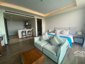 chủ có việc, cần bán căn studio tại à la carte hotel, 5,35 tỷ, 43,7 m2, giá tốt