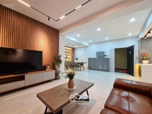 bán căn hộ green valley, 3pn diện tích từ 118 m2 - 130 m2, giá từ 9.8 tỷ. lh: 