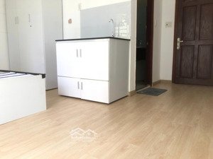 căn hộ dịch vụ 20m2 - 5,5tr/th ngay trần đình xu - cinestar nguyễn trãi