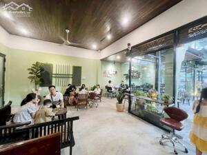 Cho thuê mặt bằng sẵn mô hình quán cf sân vườn rộng thoáng - Ngang 9m